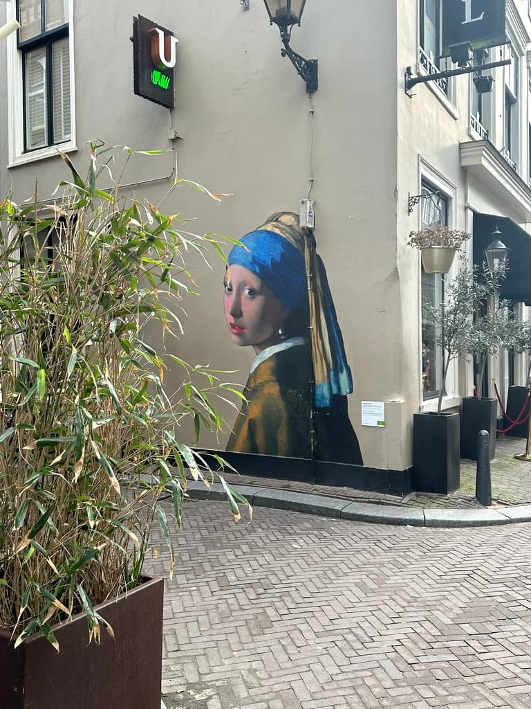 Moderne Architektur prägt Teile von Den Haag.