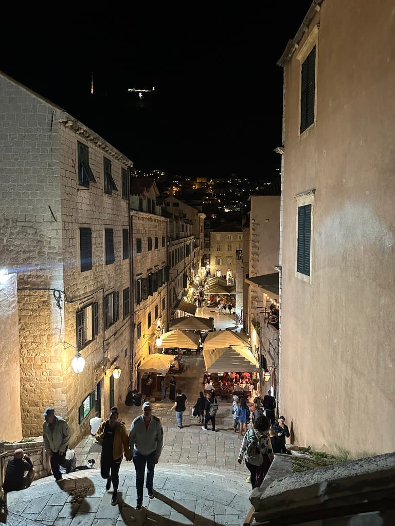 Entspannung am Strand Sveti Jakov mit Blick auf Dubrovnik