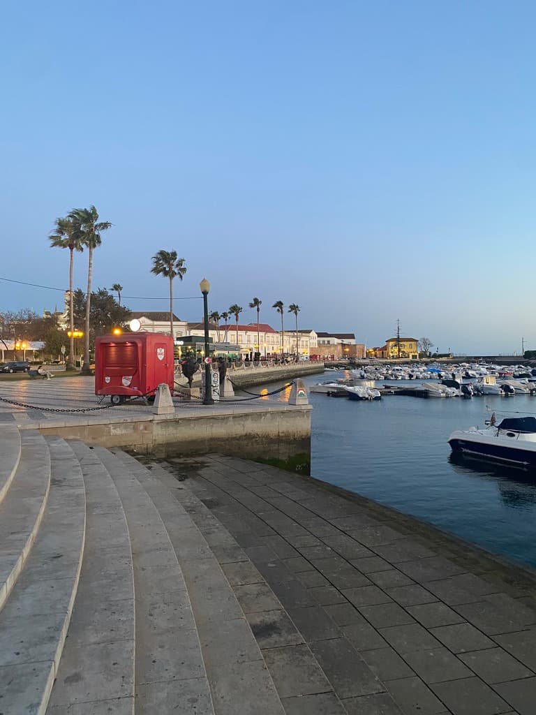 Faro: Mehr als nur ein Flughafen an der Algarve