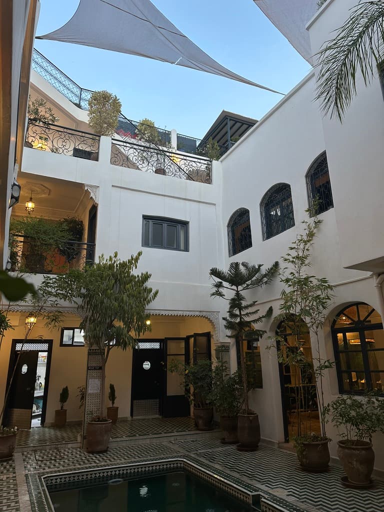 Die berühmten Souks mit ihren bunten Waren und engen Gassen